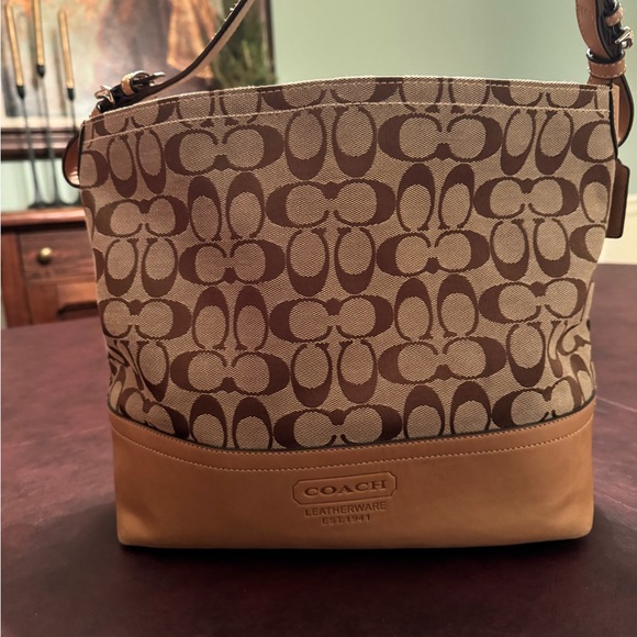 Coach signature purse with leather / GREAT condition - Picture 3 of 16